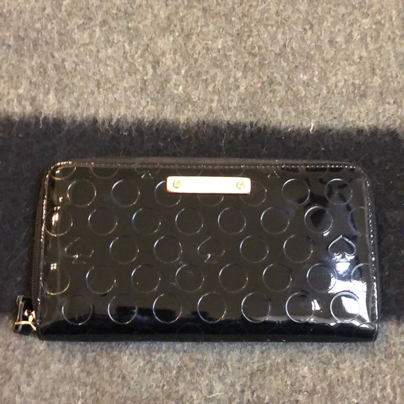 kate spade Handbags - kate spade wallet 🌹🌹🌹